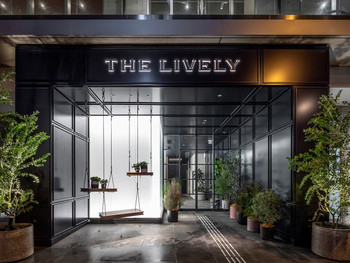 THE LIVELY AZABUJUBAN TOKYO3646074