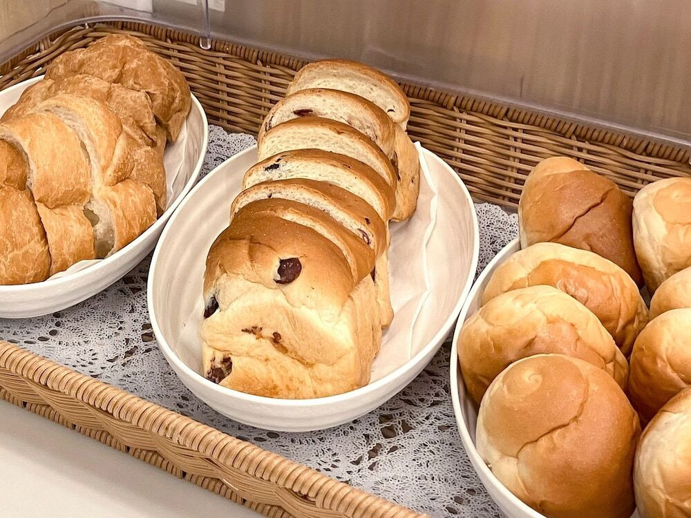 朝食