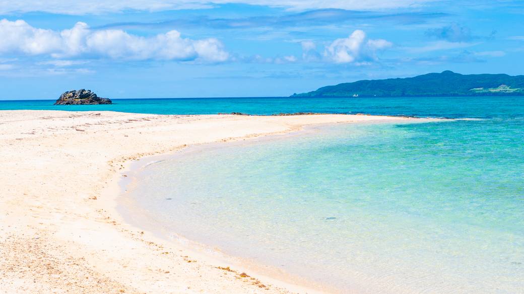 浜島 引き潮の際は砂浜が出現 / 1