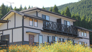 ２階建てロフト付き貸別荘：最大5名まで禁煙