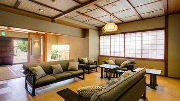 ロビーラウンジ / 3