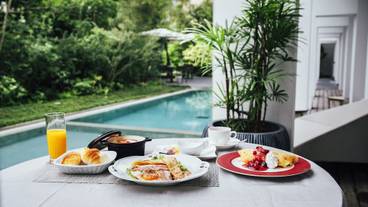 食事・飲み物 / 15