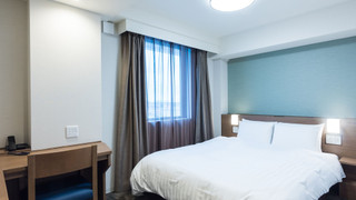 モデレートクイーンルーム