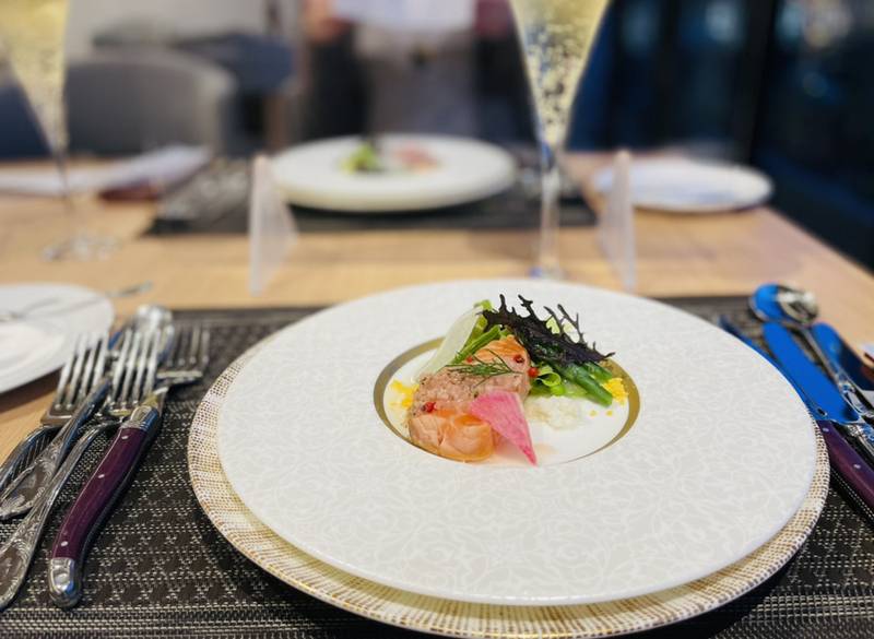 テラスタ ダイニング① / 1