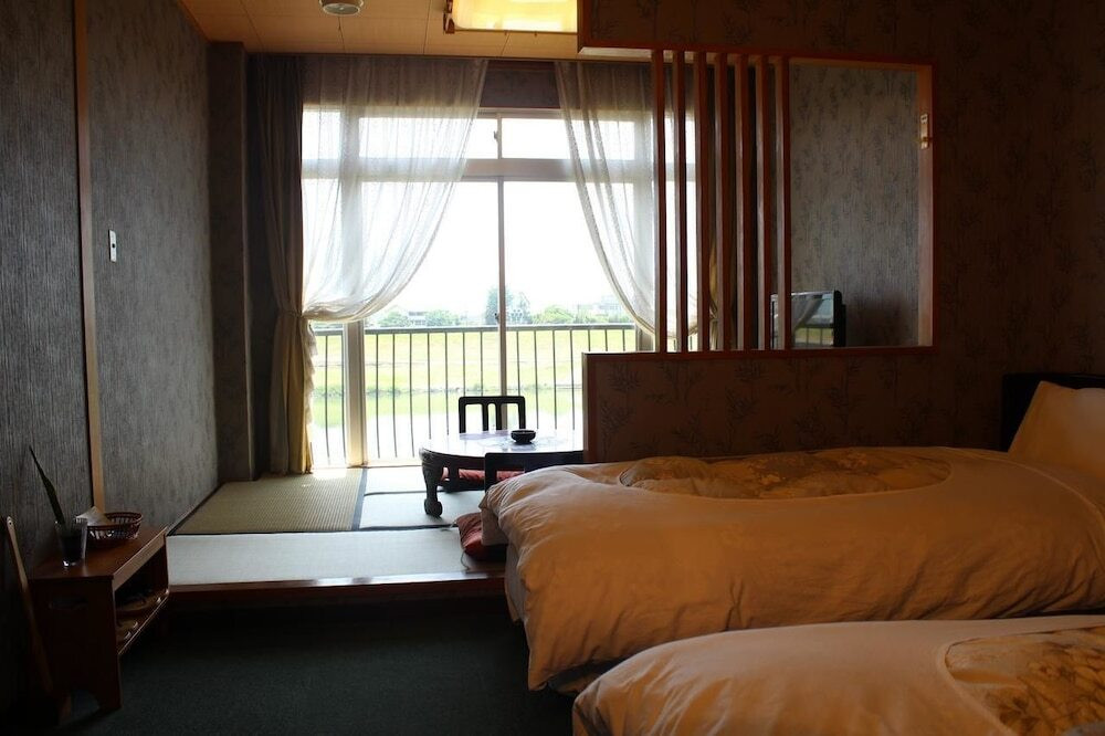 全室リバービューのお部屋で幸せなひとときを4070913