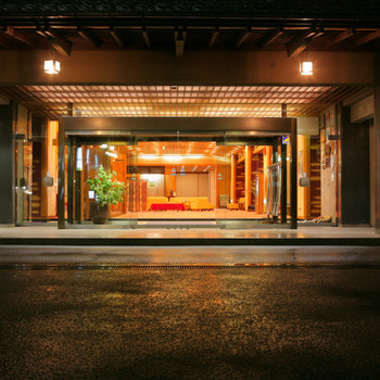 富山の本物に出会える料理と渓谷美が見事な宿4240103