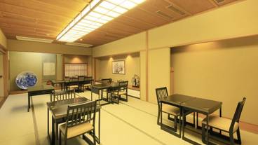 ボールルーム / 6