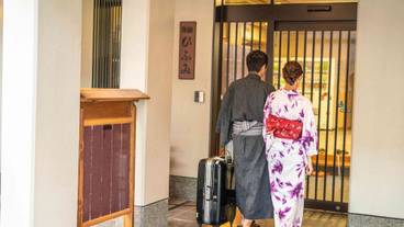 施設の正面 / 1