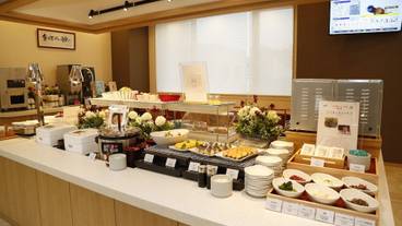 朝食スペース / 10