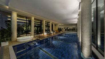 屋内プール / 10