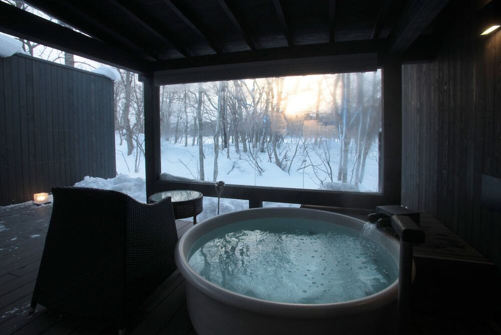 露天風呂付ツイン／露天風呂(冬)