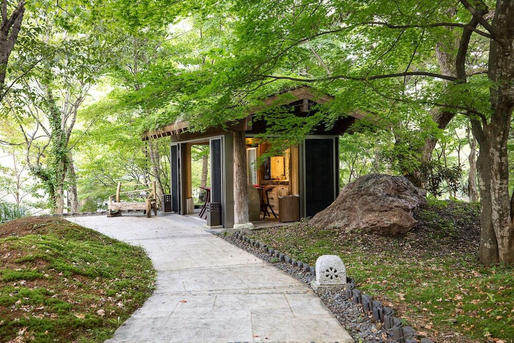 約3万坪の広大な敷地を誇る、自然豊かで閑静な温泉旅館3566058