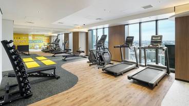 ジムで体を動かすのも良いですね / 22