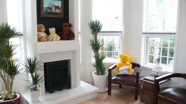 ロビー応接スペース / 3