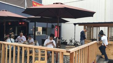 フード コート / 1