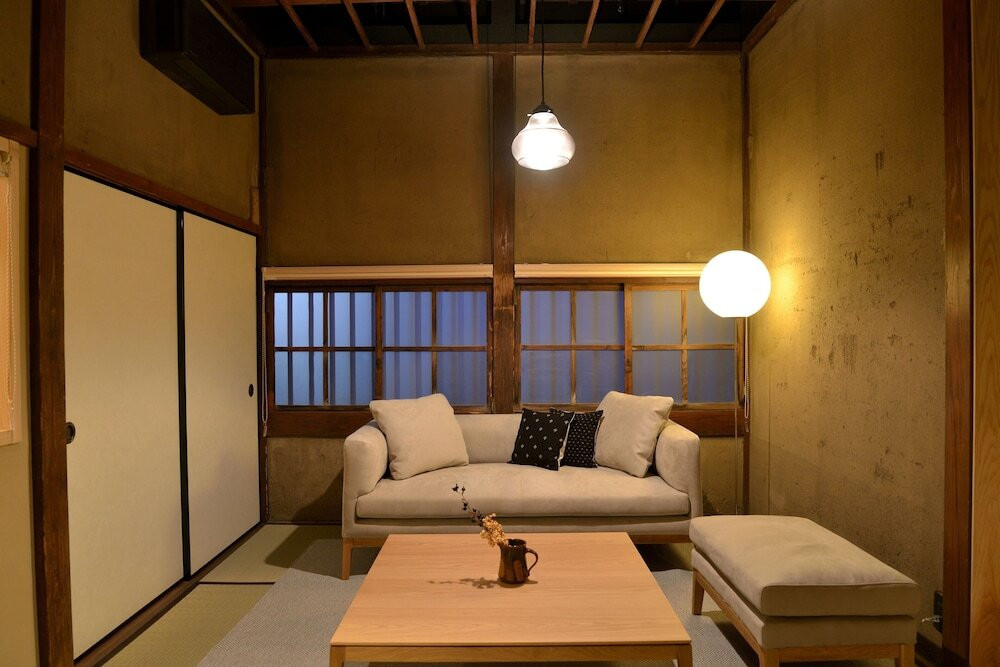 カジュアルルーム　居間