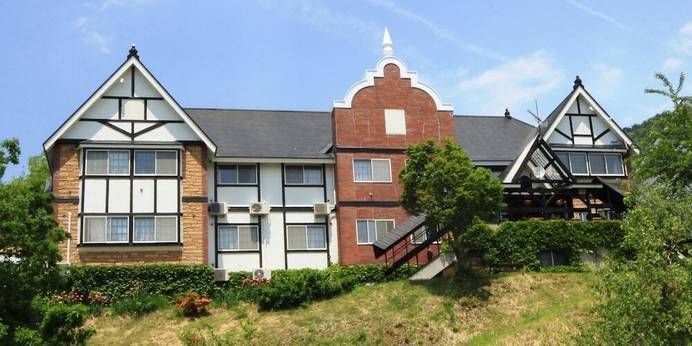 よませ温泉 プチホテル パディントンハウス（長野県 ペンション） / 1