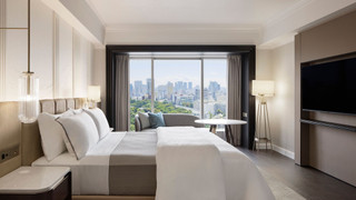 プレミアム ルーム キングベッド 1 台