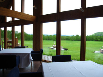 「屈斜路湖 鶴雅オーベルジュ SoRa」 内観 8661992 店内からの眺め～朝～