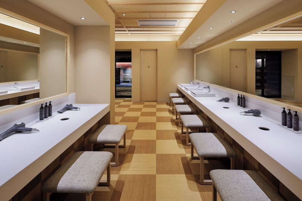 トサノユ 脱衣所洗面スペース