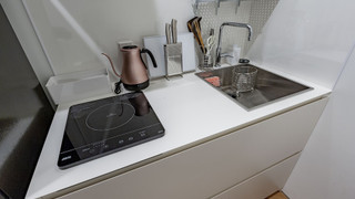 デラックス ダブルルーム(チェックインは22時30分まで) 禁煙