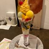 夜パフェ専門店 ぱふぇんちゅ（ヨルパフェセンモンテンパフェンチュ）