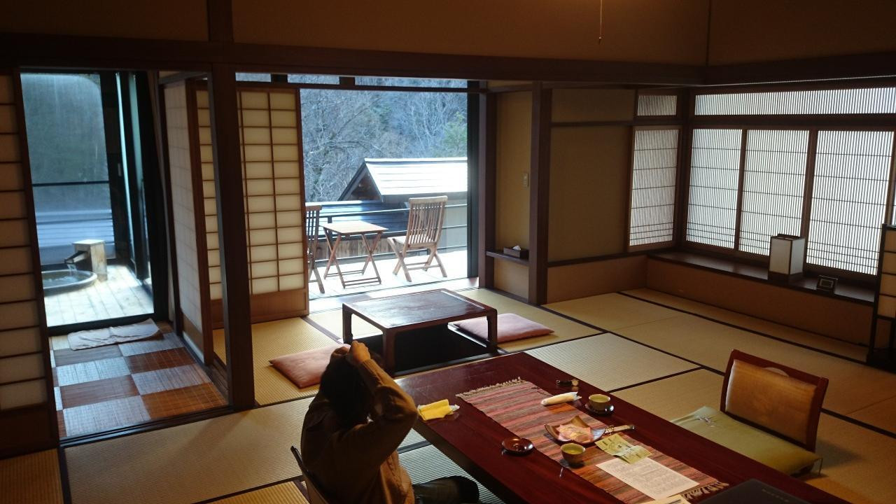 開湯300年以上ともいわれる歴史ある源泉で、ホッと一息♪3707957