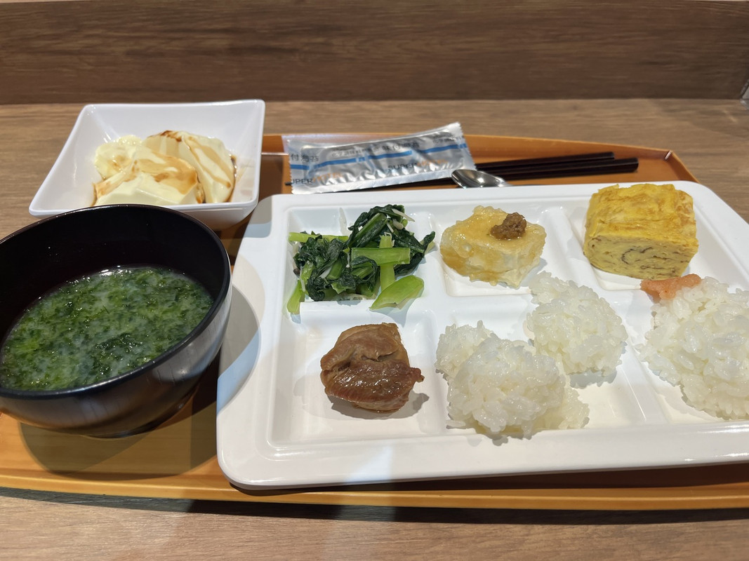 朝食バイキング