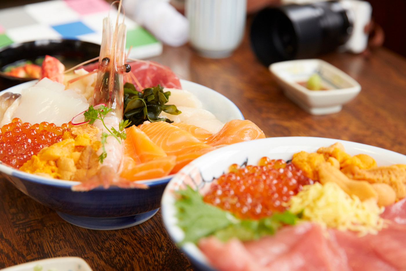 海鮮丼　テーブルフォト