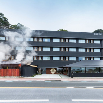 海を眺めながらゴロゴロできる老舗宿3643062