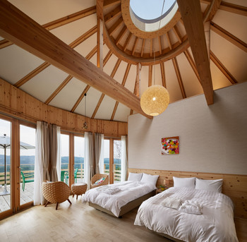 大自然の中のコクーンに包み込まれる心地よさを4022797