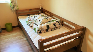 3名用個室（2段ベッド + シングルベッド）　山側