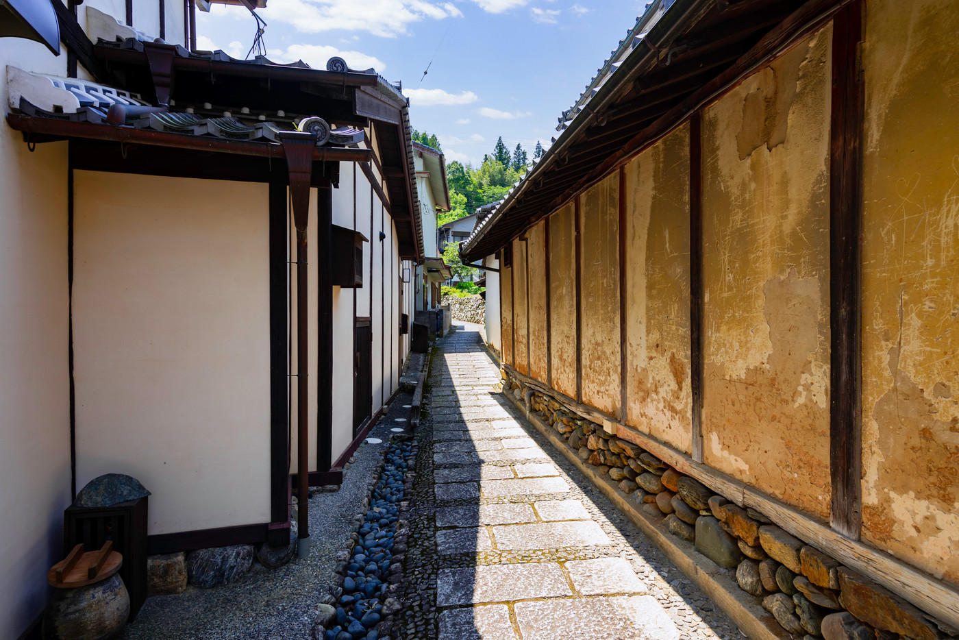 内子の町並み　路地　八日市護国重要伝統的建造物群保存地区　愛媛県喜多郡内子町