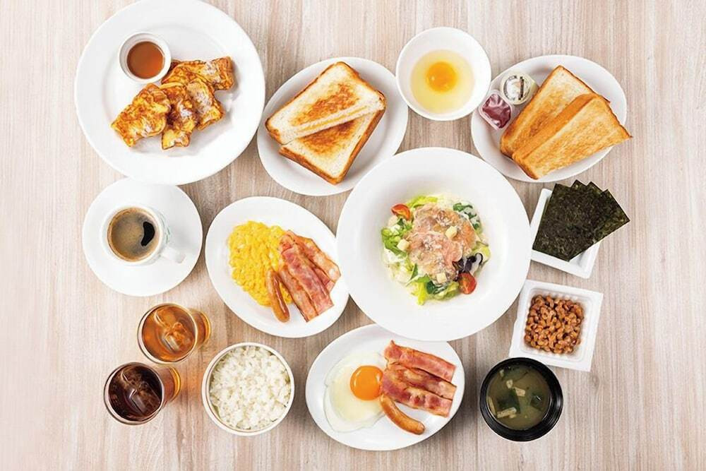 朝食