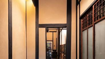 内部エントランス / 1