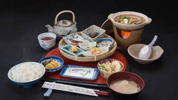 食事・飲み物 / 1