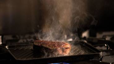 食事・飲み物 / 4