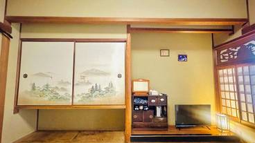 客室 / 29