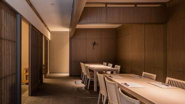 「日山」内観② / 11