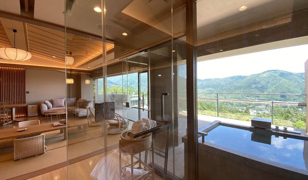 客室露天風呂一例② / 2