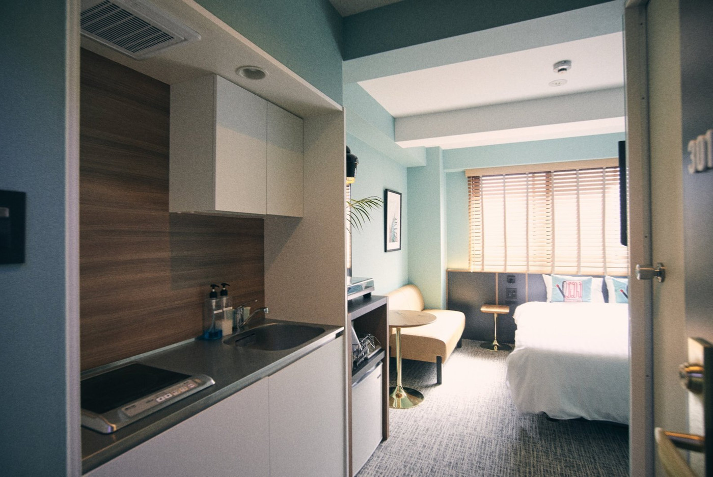 レコードプレーヤやアイスクリームパーラーでおしゃれ感満載3653236