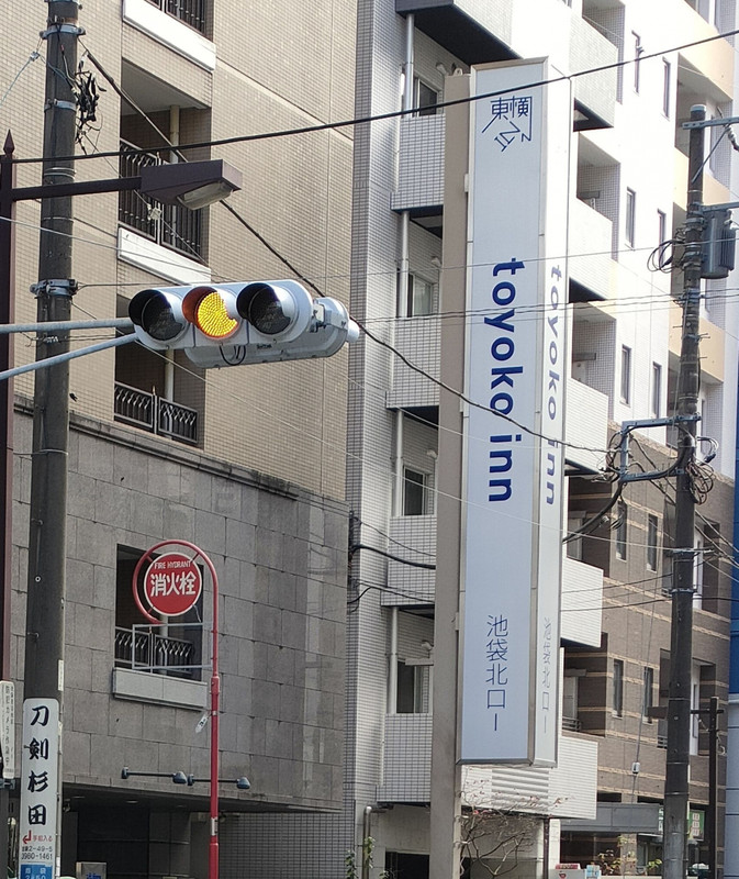 建物は目立ちませんが、看板があるので迷わないと思います。
