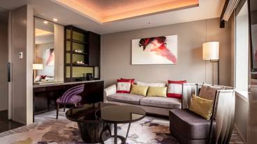 スイート/ソファ側 / 6