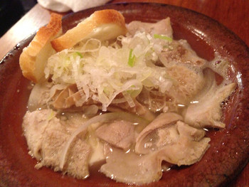 「煮込み屋ぐっつ」 料理 31558610 もつ煮込み（塩＆チーズ）