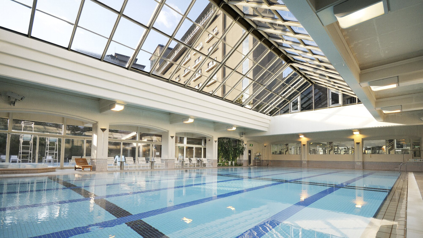 温泉プールでアクティブに遊ぼう3390890