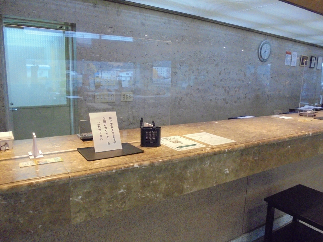 フロント　スタッフの方々は親切・丁寧に対応してくれました