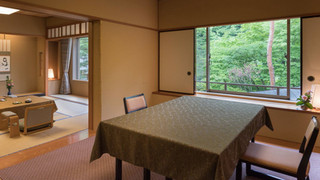 和洋室87平米｜10畳+6畳+洋室ツイン　3間続き [和洋室] [禁煙] [マウンテンビュー]