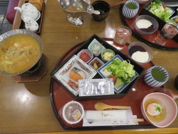 旬のグルメでパワーチャージ4257629