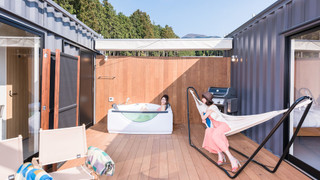 デラックス キャビン キングベッド 1 台