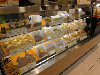 「エルカフェ エキュート大宮店」 内観 75198656 ショーケース
